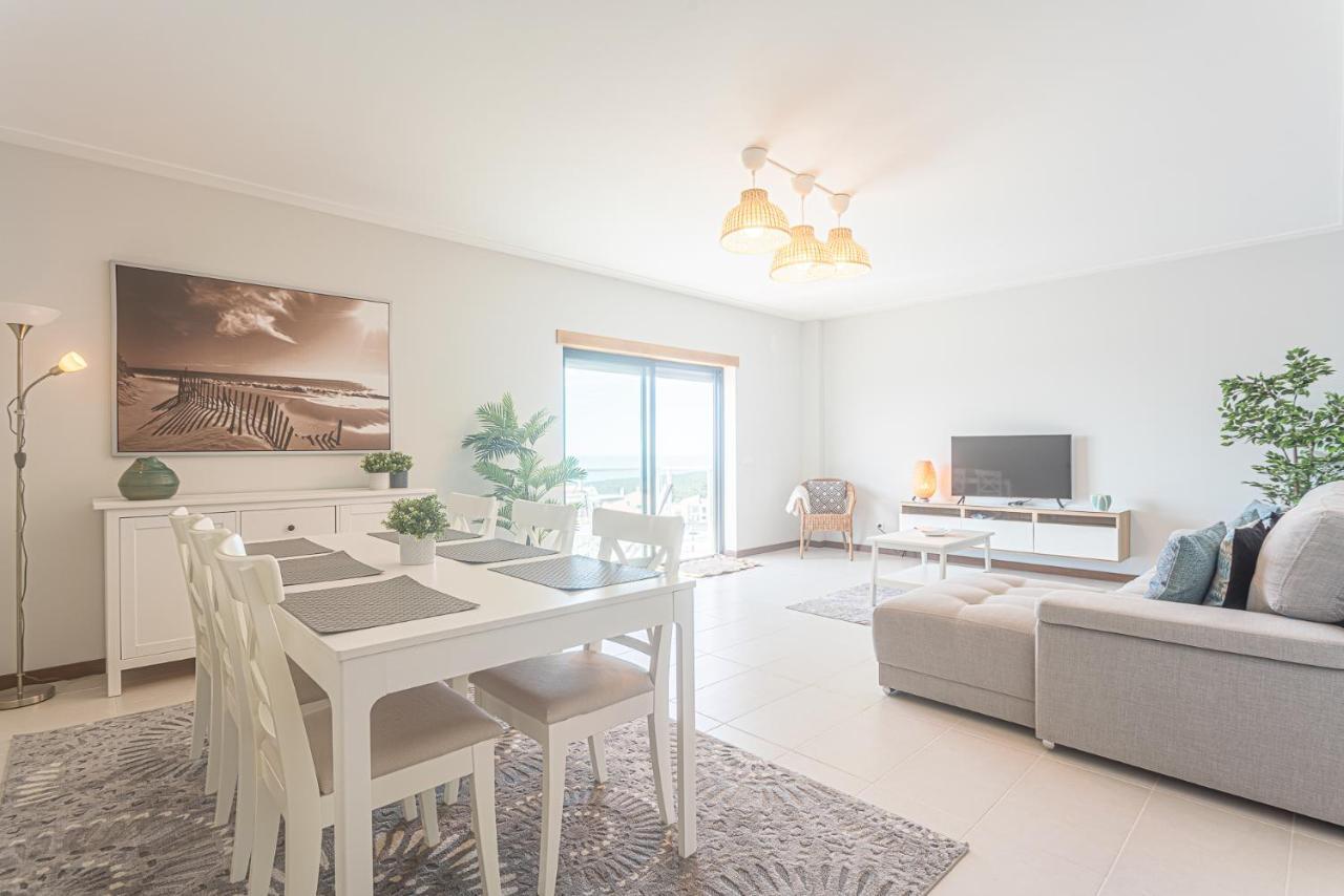Ferienwohnung Apartamento T3 Mar Azul Nazaré Exterior foto